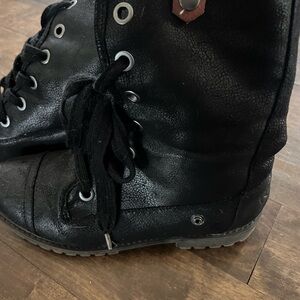 ROXY Black Lace-Up Boots